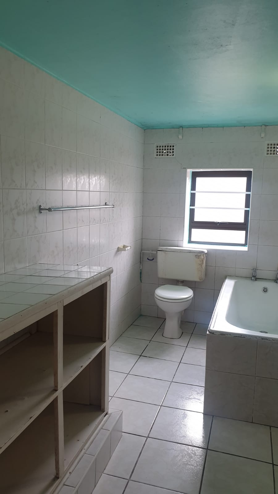 To Let 1 Bedroom Property for Rent in Cambridge Eastern Cape